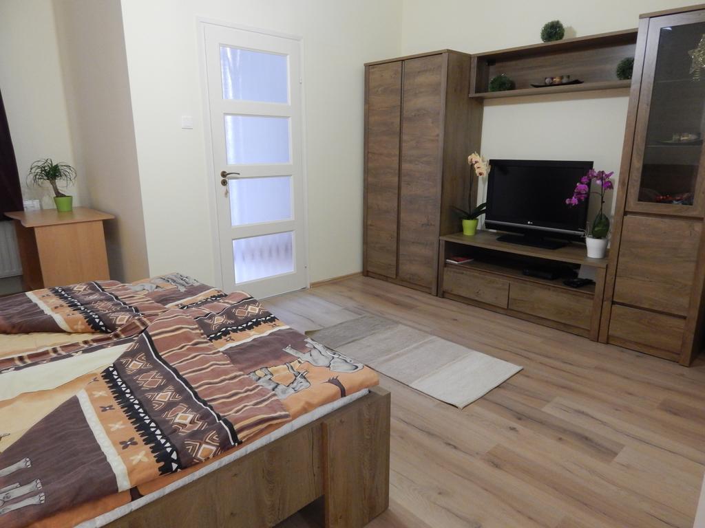 Apartament Csillagvirag Apartman Mosonmagyaróvár Zewnętrze zdjęcie